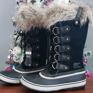Sorel Women's Joan of Arctic Sz 8